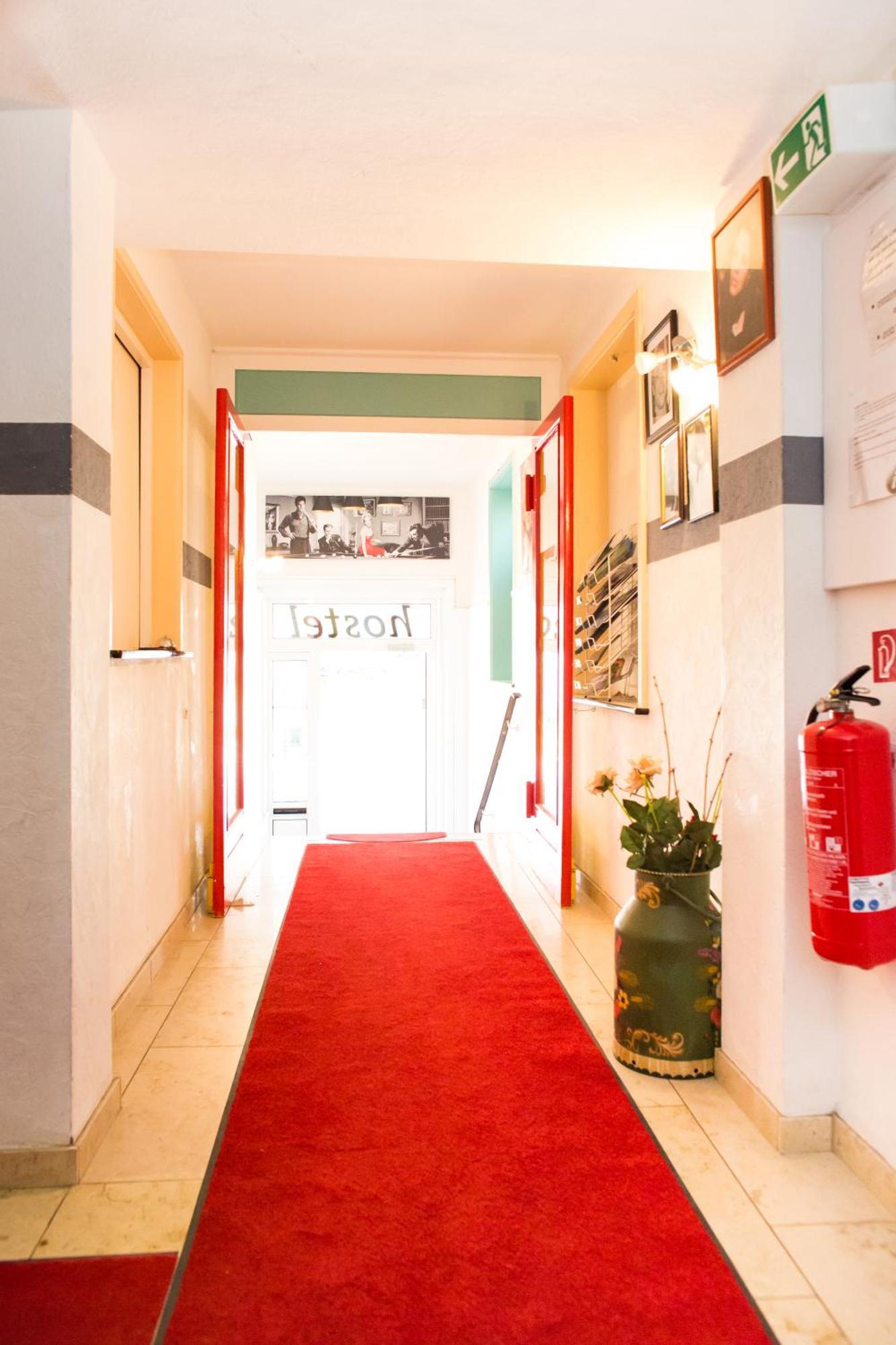 Hostel & Hotel ブラウンラーゲ エクステリア 写真
