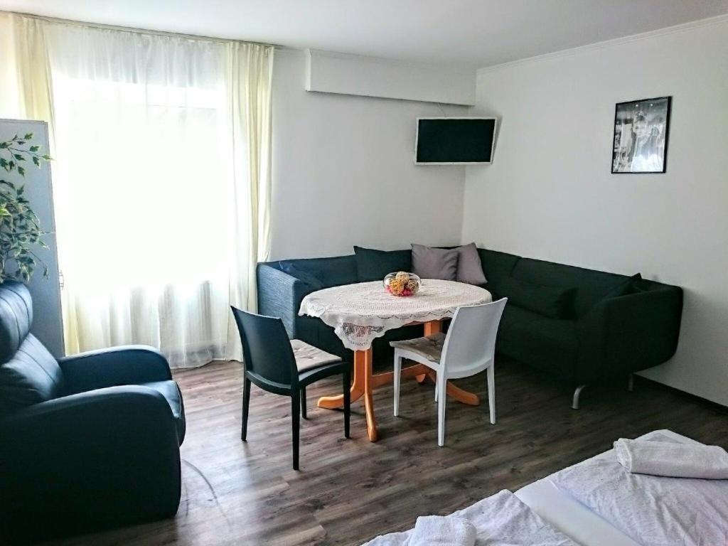 Hostel & Hotel ブラウンラーゲ エクステリア 写真
