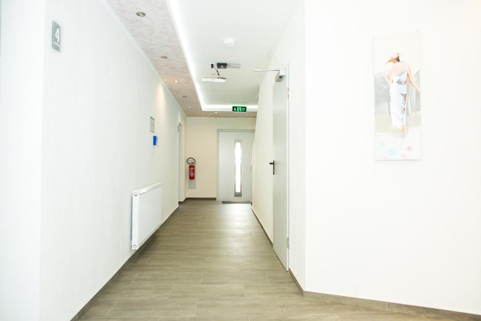 Hostel & Hotel ブラウンラーゲ エクステリア 写真