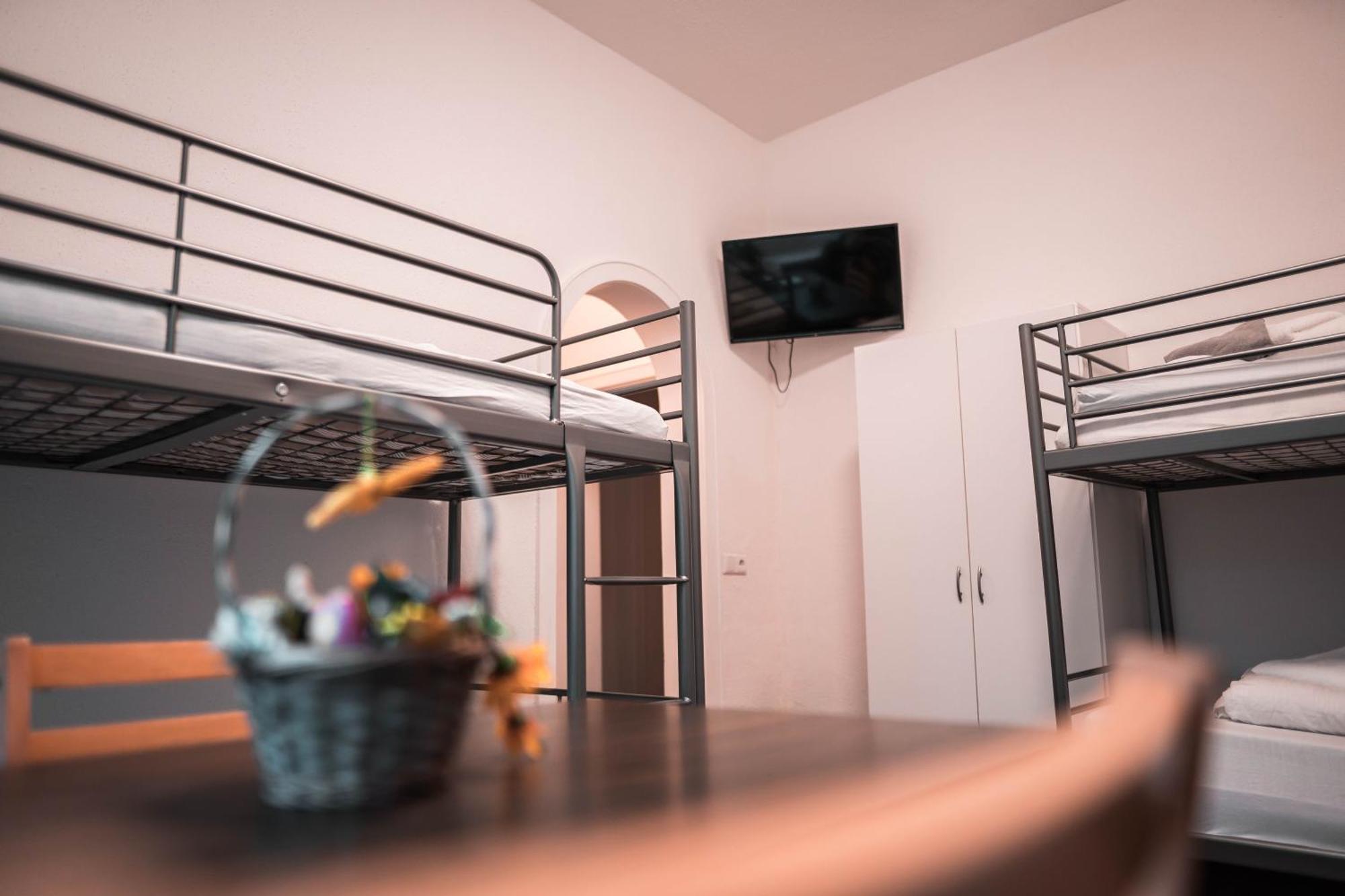 Hostel & Hotel ブラウンラーゲ エクステリア 写真