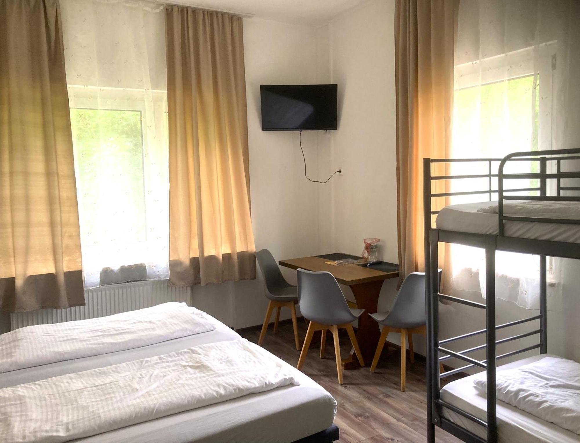 Hostel & Hotel ブラウンラーゲ エクステリア 写真